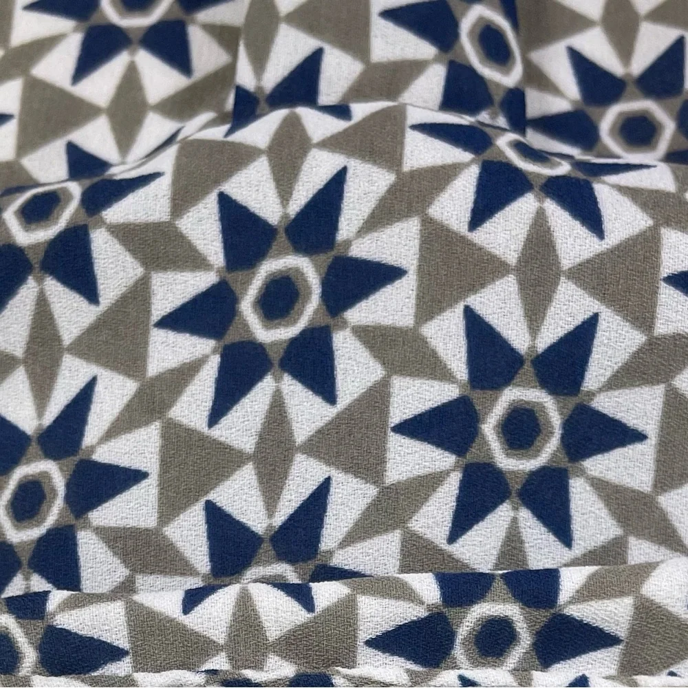 Prana Geometric Star Tunic Top Pullover Size Small White Gray Blue - Picture 2 of 11